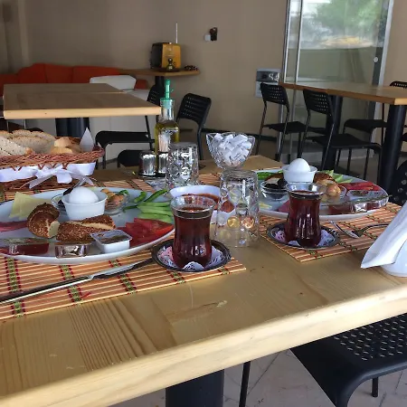 מלון דירות Alpaylar 3*